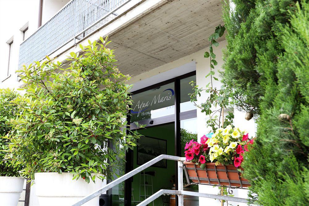 Hotel Aquamaris Sala Baganza Exterior photo